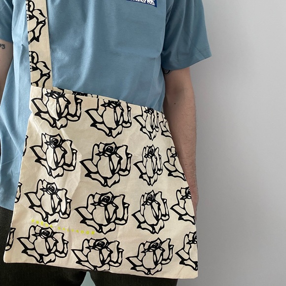 Freda Salvador Printed Canvas Tote Bag - Picture 8 of 8